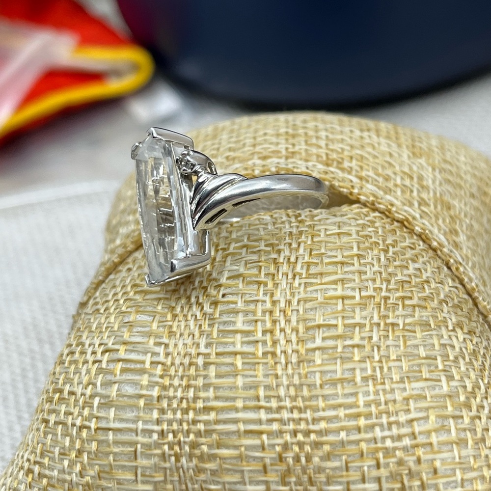 Vintage Estate Sterling Silver Faceted Emerald-Cut Statement Ring Size 7 - Picture 10 of 17